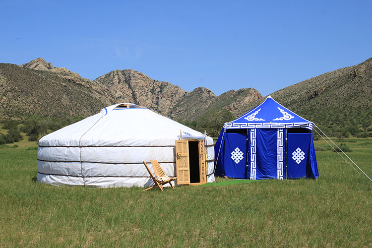 Yourte privée de luxe - Voyage à cheval premium en Mongolie